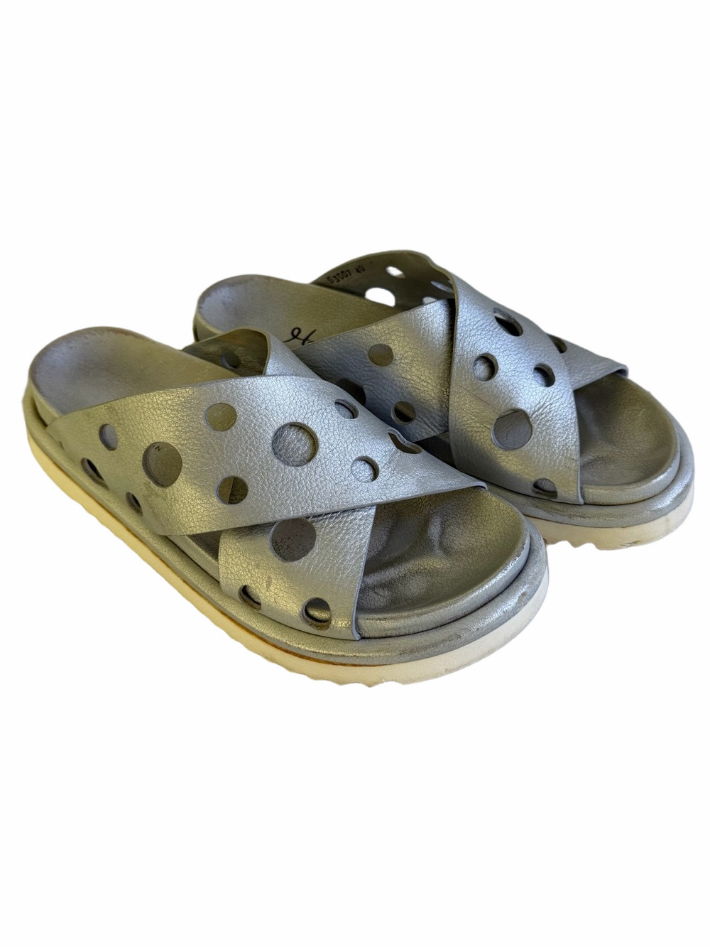 Homers Menorca Kamilla Plata Silver
Leather Laser Cut Platform Slide Sandals 40